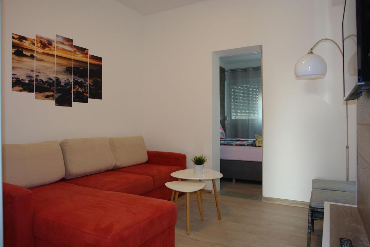 Apartmani Milokanovic Funtana Dış mekan fotoğraf