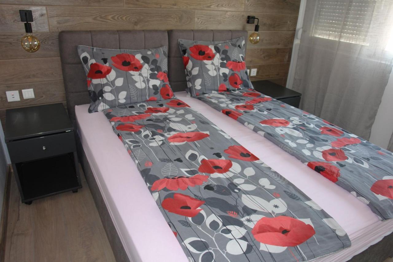 Apartmani Milokanovic Funtana Dış mekan fotoğraf