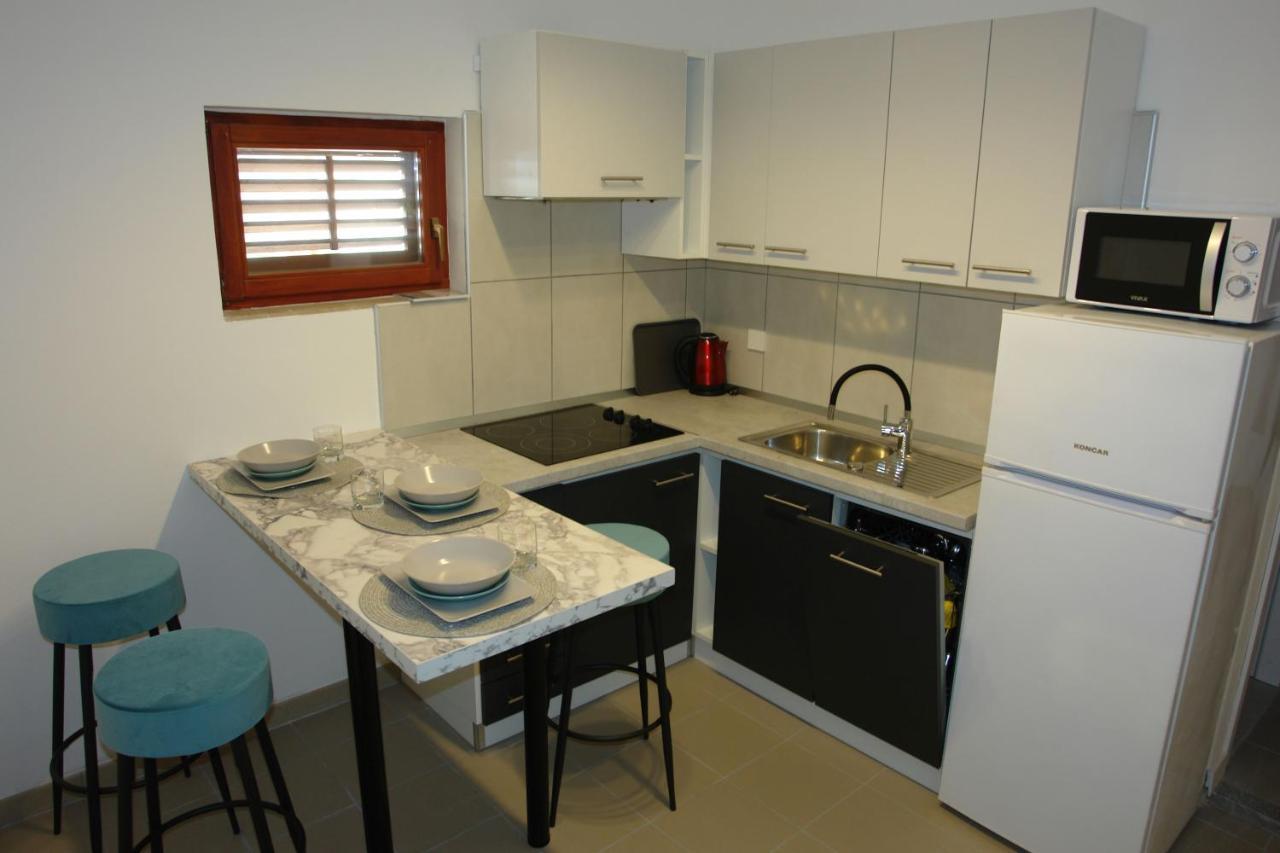 Apartmani Milokanovic Funtana Dış mekan fotoğraf